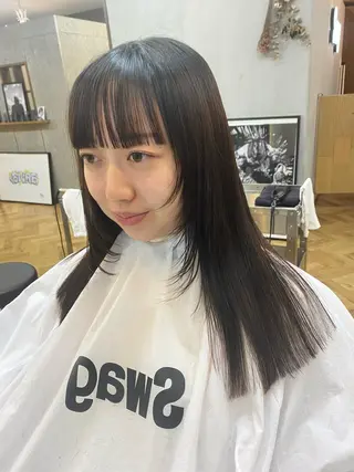 ミディアム デザインカラー/ボブ ブリーチカラー/ユリのヘアスタイル