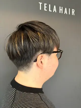 カラー メンズ 遠山 瑠麻のヘアスタイル