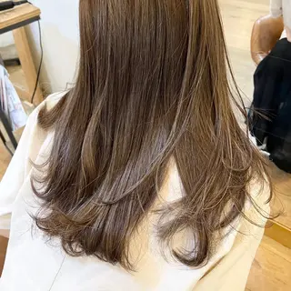 ロング カラー 艶ハイトーン🔆 ️️️安座間 希のヘアスタイル
