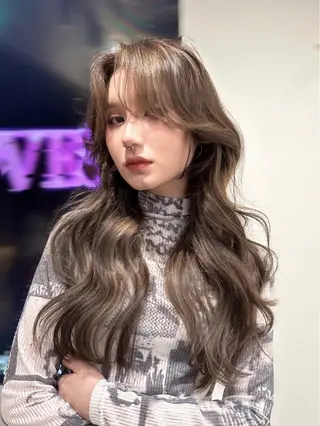 ロング DEAN 名駅店 大人レイヤーカットのヘアスタイル