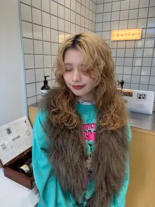 ミディアム パーマ ブリーチパーマ 🎀Rumiのヘアスタイル