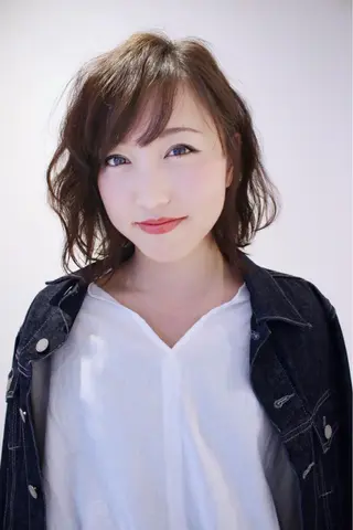 ミディアム カラー 湯浅 了一のヘアスタイル