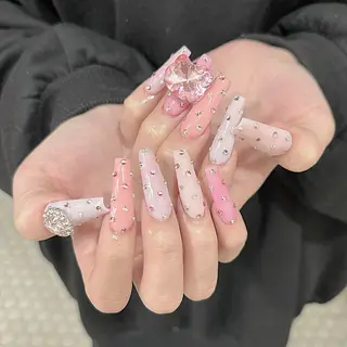 ネイル 山田 真里のネイルデザイン