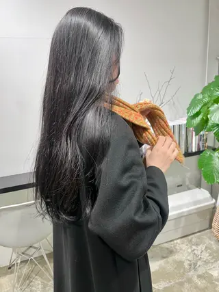 ロング 石井 菜々のヘアスタイル