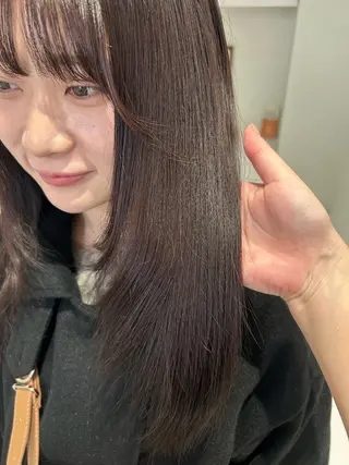セミロング ハルカ 透明感カラー 美髪縮毛矯正🥣のヘアスタイル