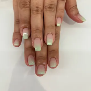 ネイル MIHO LANDTENJINのネイルデザイン