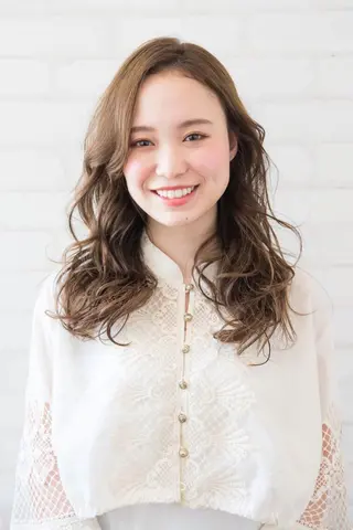ロング カラー ヘアアレンジ 澤崎 智代のヘアスタイル