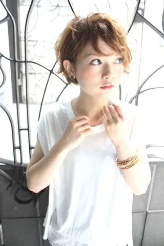 ショート カラー パーマ tuuli トゥーリのヘアスタイル