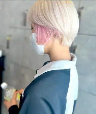 ミディアム カラー 🌈インナーカラー ‘ショウマ’🌈のヘアスタイル