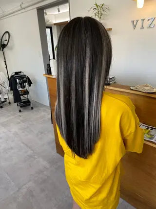 ロング カラー vizz by el yts 北谷エクステのヘアスタイル