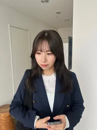 ロング Shion/ レイヤー/髪質改善のヘアスタイル