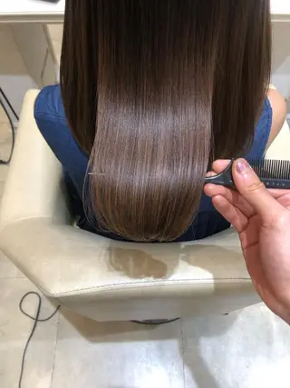 ミディアム izumi （いずみ）のヘアスタイル