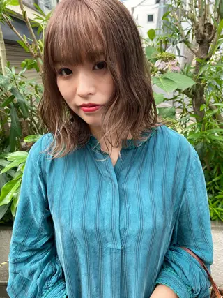 ミディアム カラー レイヤーウルフ エクステ磯部のヘアスタイル