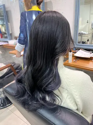 ロング カラー 透明感ハイトーン🦄 キラ🌈のヘアスタイル