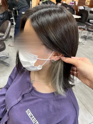 カラー インナー×縮毛矯正 ピンクカラー澤井里菜のヘアスタイル