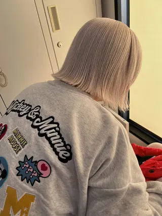 ミディアム カラー 村岡 芽衣のヘアスタイル