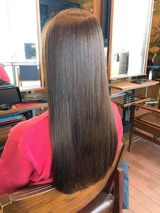 ロング 山根 賢樹のヘアスタイル