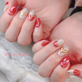 ネイル 柴崎 美幸のネイルデザイン