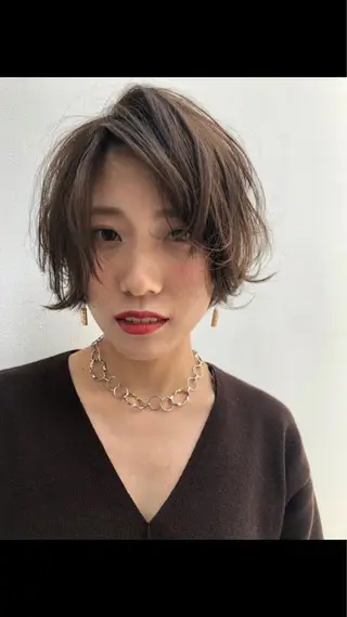 ショート カラー 月100人以上 髪質改善施術｜谷口のヘアスタイル