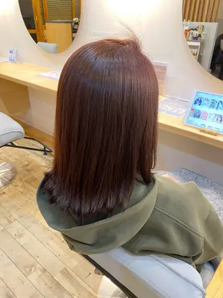 カラー 艶カラー／ストレート かとうゆうき🍯のヘアスタイル