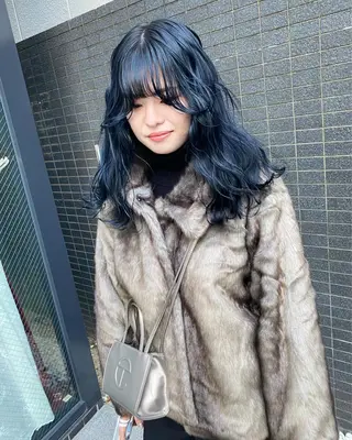 ロング カラー パーマ ヘアアレンジ デザインカラー/ボブ ブリーチカラー/ユリのヘアスタイル