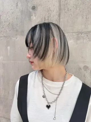ショート カラー 【縮毛矯正ブリーチ】 MANATO🌈のヘアスタイル