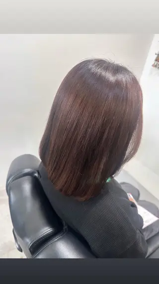 ミディアム 𝑴𝒐𝒓𝒊 /髪質改善/艶髪🖤のヘアスタイル