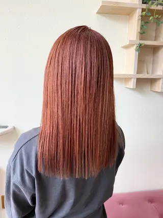 ロング カラー 中川 茜里のヘアスタイル