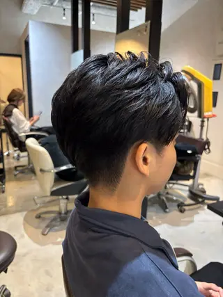 ミディアム ONE.STOP. LABO/メンズのヘアスタイル