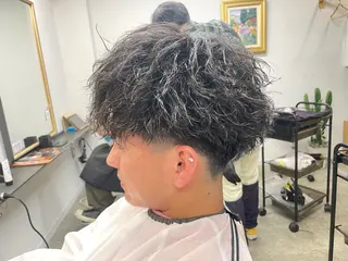 パーマ メンズ メンズパーマ/ツイ スパ/波巻き/こころのヘアスタイル