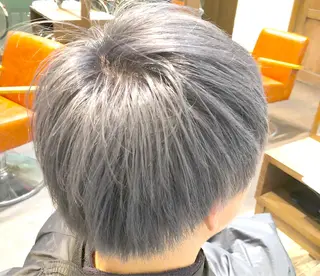 ショート カラー メンズ 菊池 幹のヘアスタイル