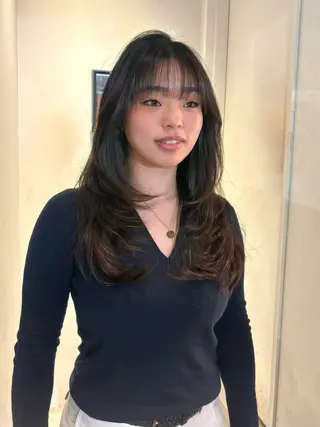 セミロング フェミニン/ 透明感カラー/ナツミのヘアスタイル