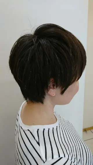 ショート 齋藤 愛美のヘアスタイル