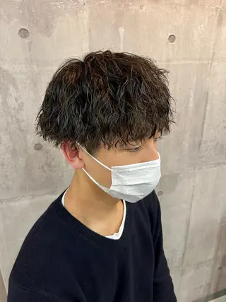 ショート メンズ 興津/韓国レイヤー ダブルカラー美髪縮毛のヘアスタイル