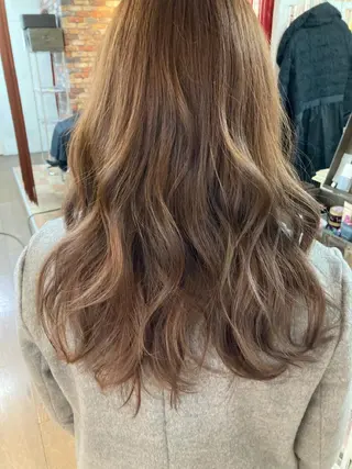 ロング カラー ヘアアレンジ マエダ　カズエ🫶 coronahairのヘアスタイル