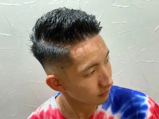 ショート パーマ メンズ 渡邉 真生のヘアスタイル