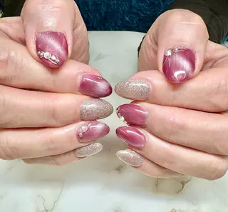 ネイル 戸田 宏美のネイルデザイン