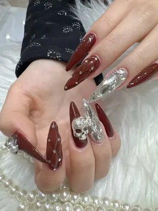 ネイル &ME ネイルサロンのネイルデザイン