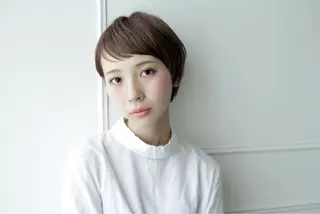 ショート カラー 安村 美奈のヘアスタイル