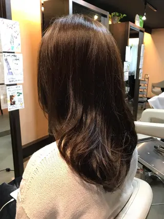 セミロング ❣️大人色気レイヤー 美髪縮毛 金山❣️のヘアスタイル