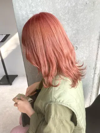 ミディアム カラー ヘアアレンジ 🌷FUKA🌷 まろやかハイトーンのヘアスタイル