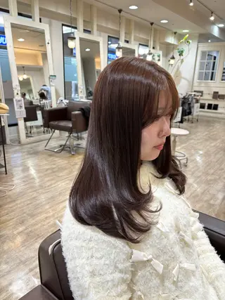 セミロング カラー hina🎀🪽 /艶カラー/大曽根駅のヘアスタイル