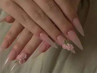 ネイル Yuna NAILSのネイルデザイン