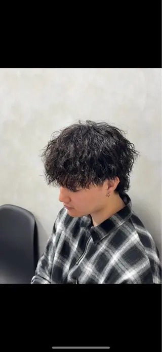 ミディアム パーマ メンズ メンズパーマ特化 美容師kouyaのヘアスタイル