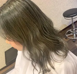 セミロング カラー 🌈🌸あおき みちる🌟💗のヘアスタイル