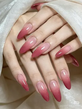 セミロング 💅 リリアのネイルデザイン
