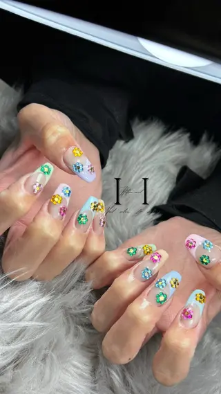 ネイル HatsuuNail salonアリスのネイルデザイン