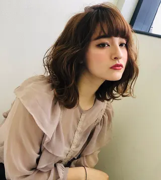 ミディアム ハイトーンヘア/ 島崎　タクミのヘアスタイル