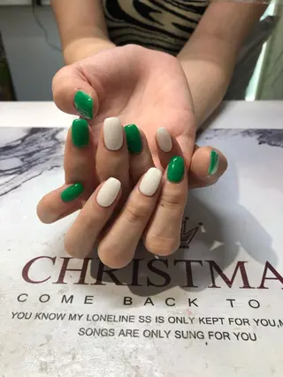 ネイル ガレンドウ 白澤 愛子のネイルデザイン