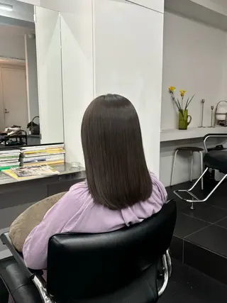 セミロング カラー 【ヤマザキアヤメ】 艶カラー/縮毛矯正のヘアスタイル